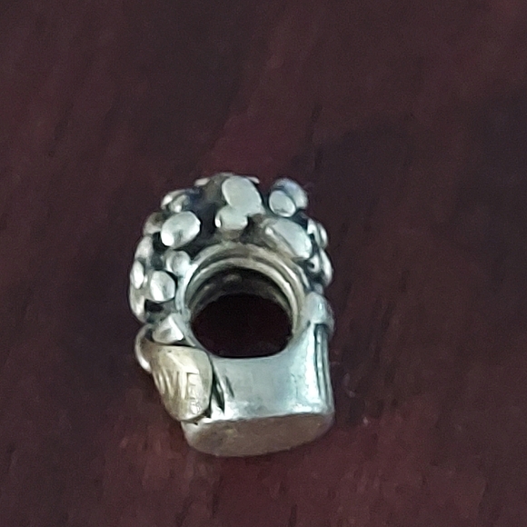 Pandora Basket Of Flowers Charm - Picture 4 of 6